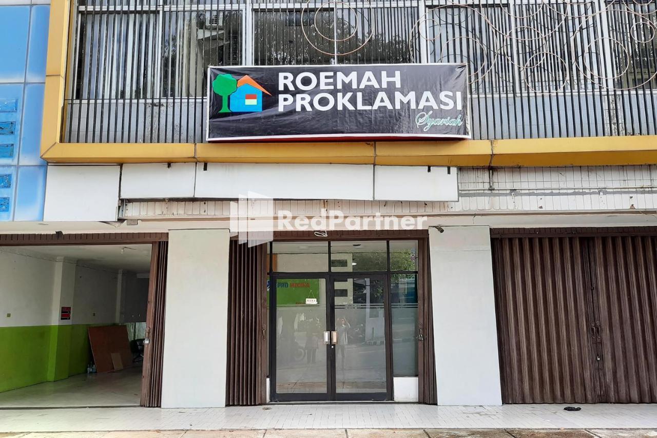 Roemah Proklamasi Syariah Mitra Reddoorz Padang  Zewnętrze zdjęcie