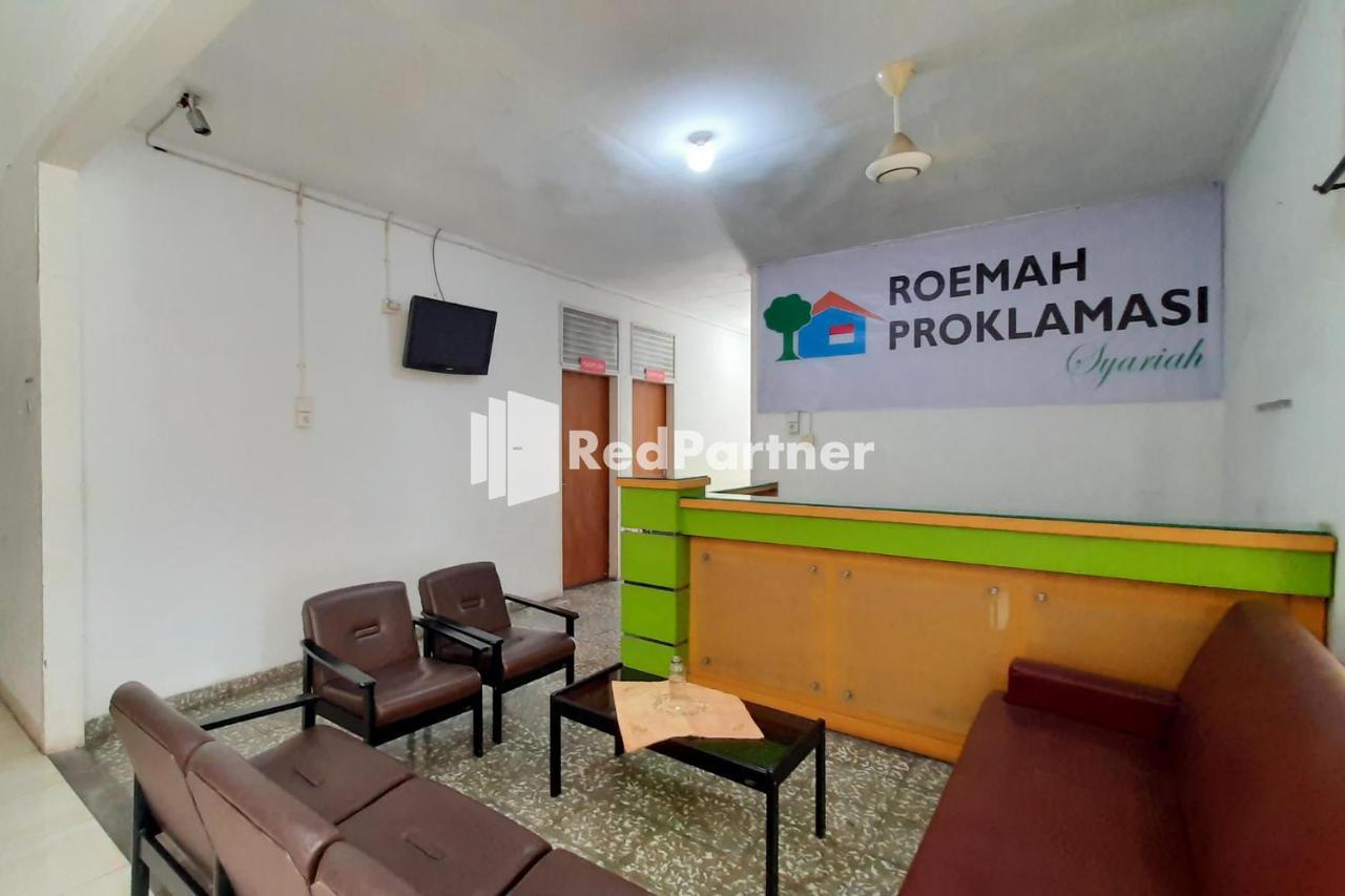 Roemah Proklamasi Syariah Mitra Reddoorz Padang  Zewnętrze zdjęcie